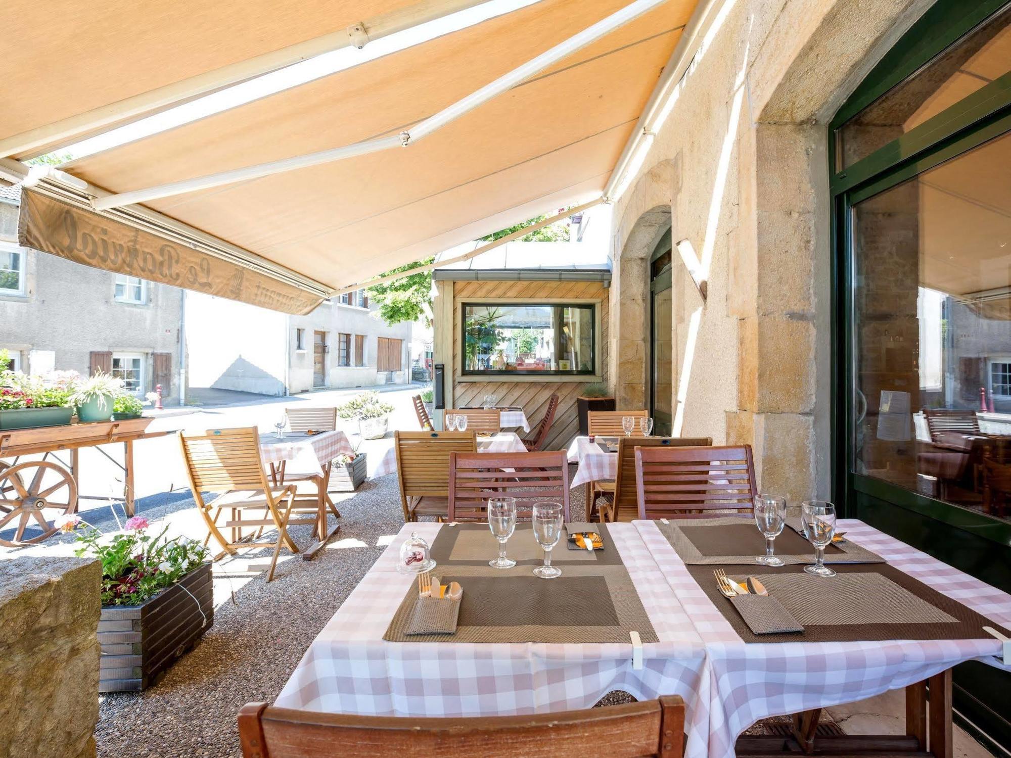 Le Barriol Saint-Julien-Chapteuil Exterior foto